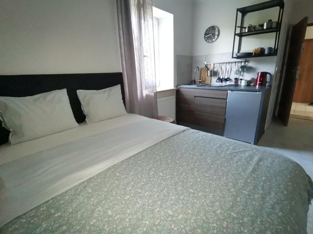 Motyl Apartamenty Studio Lub Pokoj Z Lazienka بيتوم المظهر الخارجي الصورة